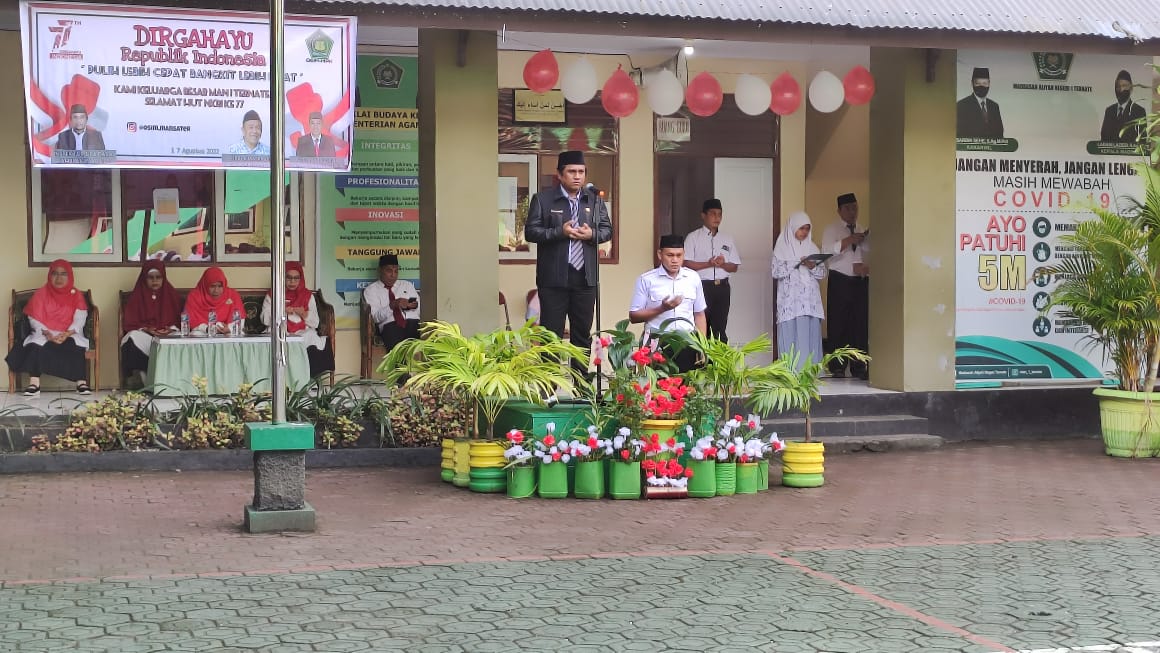 MAN 1 TERNATE MEMPERINGATI HUT PROKLAMASI KEMERDEKAAN RI Ke-77