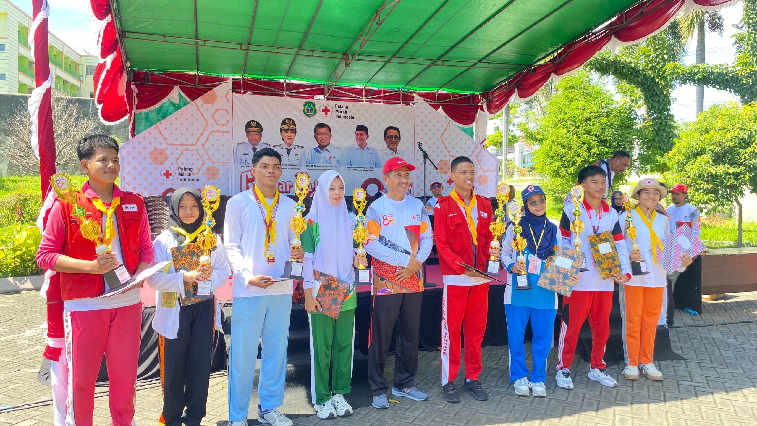PMR MAN 1 Ternate Raih Terbaik 1 Kegiatan Gebyar Relawan PMI Se-Provinsi Maluku Utara Tahun 2025
