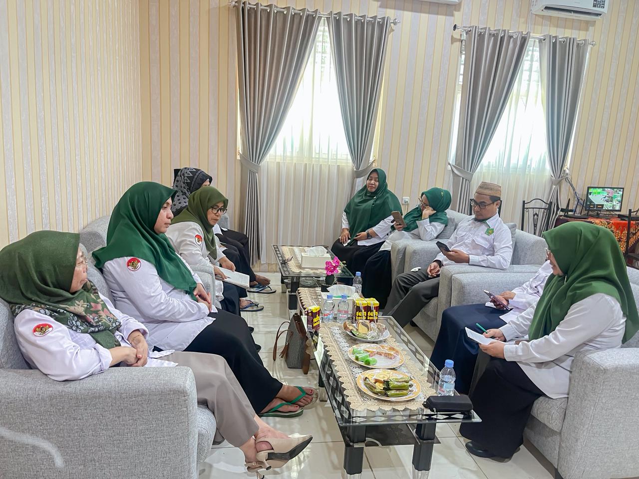 Kamad Baru Langsung Gelar Pertemuan Usai Terima Jabatan Kepala Madrasah