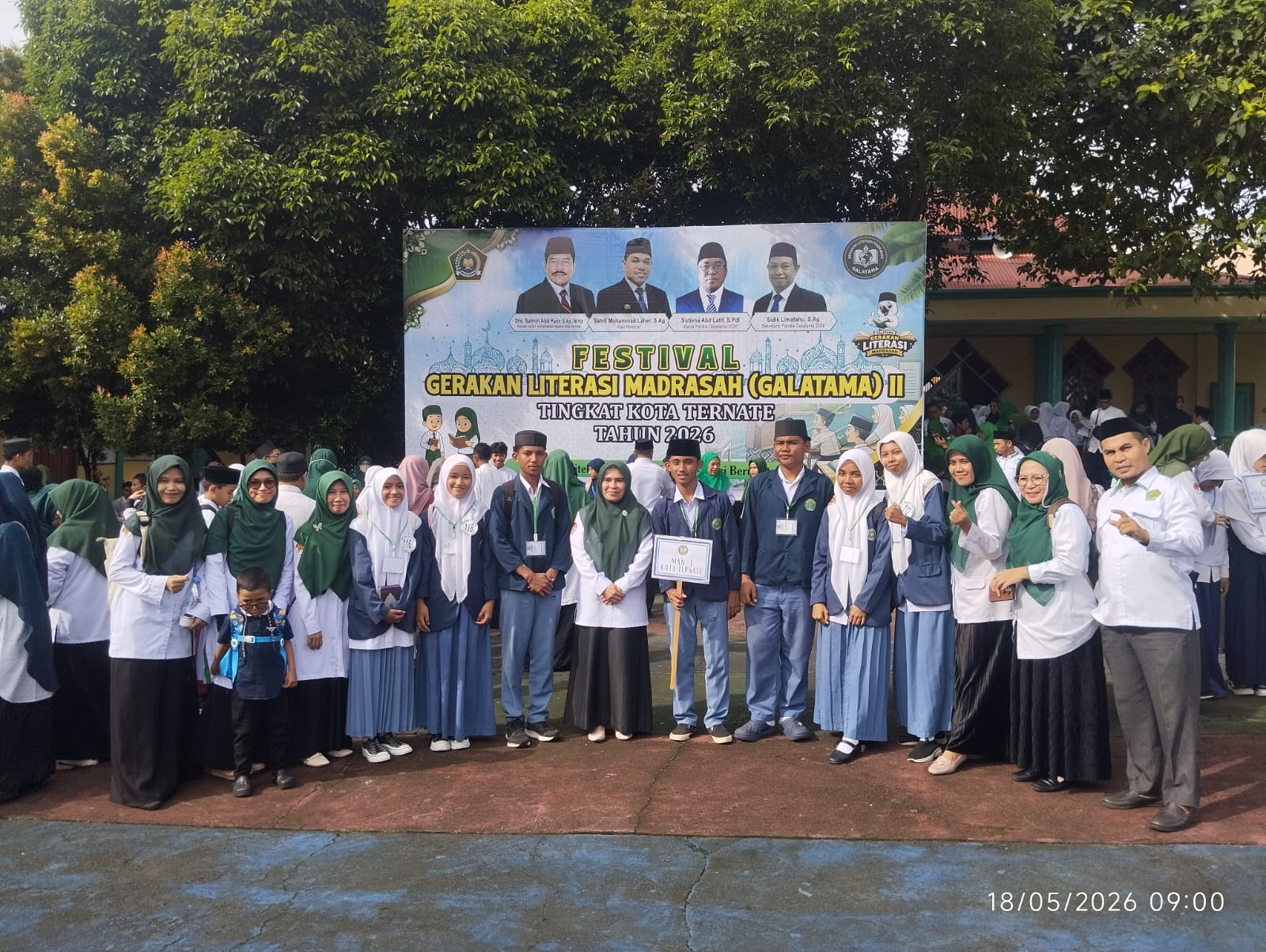 Raih Prestasi Siswa MAN 1 Ternate Lolos ke Tingkat Provinsi Festival Galatama II Tahun 2026 Raih Prestasi Siswa MAN 1 Ternate Lolos ke Tingkat Provinsi Festival Galatama II Tahun 2026