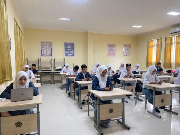 Pelaksanaan Ujian SAT di MAN 1 Ternate Berjalan Lancar